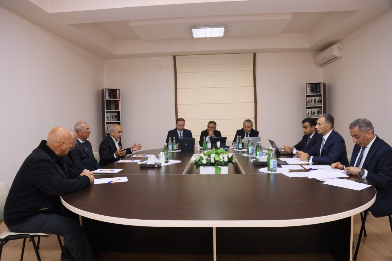 Rəşad Nəbiyev Zərdabda vətəndaşları qəbul etdi - FOTOLAR